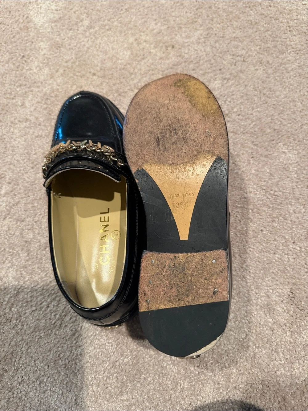 CHANEL Black Leather Logo Chain Loafers